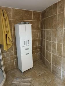 Ένα μπάνιο στο Rustic central