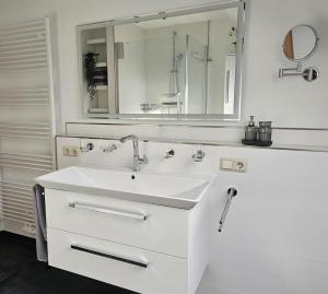 Ein Badezimmer in der Unterkunft Landhaus SoonZauber