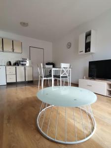 Kuchyň nebo kuchyňský kout v ubytování Apartman Franc