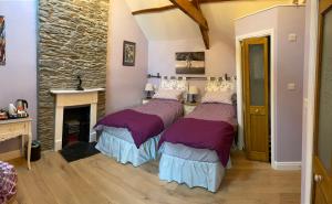 Imagen de la galería de Oakley Bed & Breakfast - Vegetarian, Vegan, en Newcastle Emlyn