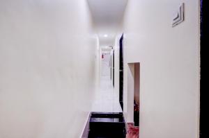 Fotografie z fotogalerie ubytování Hotel O Class Inn v Bombaji