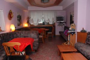 Foto dalla galleria di Albergo Ginevra a Roncone
