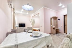 Χώρος καθιστικού στο Апартаменты в ЖК EXPO PROMENADE