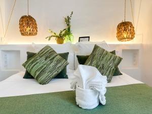 Postel nebo postele na pokoji v ubytování Moona Hostal Altea