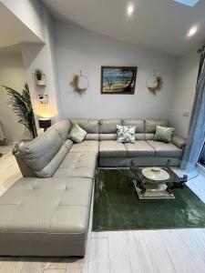 Billede fra billedgalleriet på Luxury Seaside Town House i Bangor