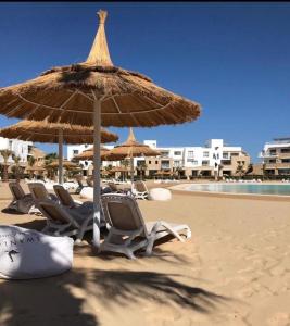 Πισίνα στο ή κοντά στο Hotel apartment swan lake