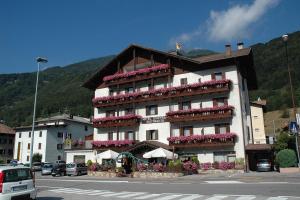 Foto dalla galleria di Albergo Ginevra a Roncone