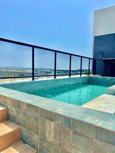 Hồ bơi trong/gần Loft tecno