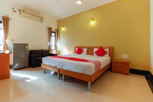 תמונה מהגלריה של Collection O Emara Grand Hotel בבנגלור