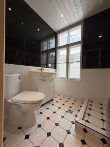 Imagen de la galería de Rüütli 1 - sea view apartment in Haapsalu Old Town, en Haapsalu