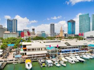 Γενική άποψη της πόλης Μαϊάμι ή θέα της πόλης από  αυτή η παραθεριστική κατοικία