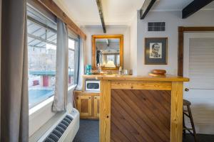 Eldhús eða eldhúskrókur á Apache Motel