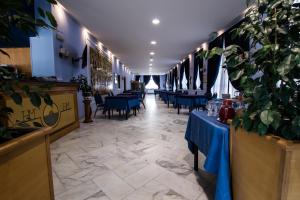 Restaurace v ubytování Miramare Hotel