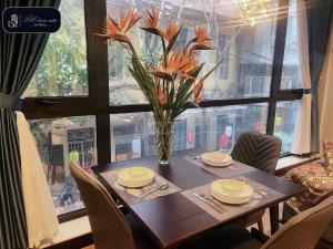 Ảnh trong thư viện ảnh của High-ser Apt w Greenview, Projector and 2BR incenter - So warmly and spacious ở Hà Nội