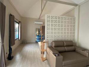 Χώρος καθιστικού στο Wang Kam Bungalow