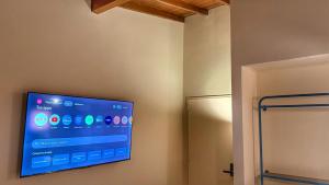 TV a/nebo společenská místnost v ubytování Autenthico Provenza Hotel Medellin