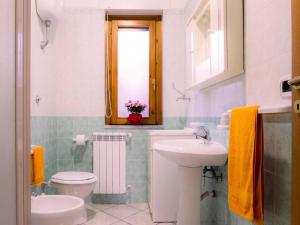 Ένα μπάνιο στο Apartment in Marina di Ascea near the Beach