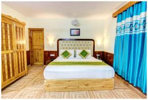 马拉里MALL ROAD HOTEL S A M I R U P A L A C E near temple and garden的相册照片