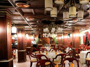 Restaurace v ubytování Dinasty Hotel