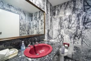Ένα μπάνιο στο Patong tower deluxe Seaview 2BR1902 +28 φωτογραφίες