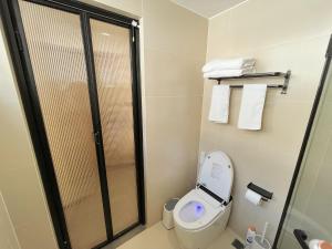Баня в Yish Cinema Serviced Apartment B&B