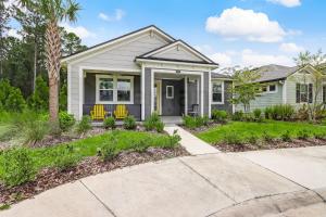 Κήπος έξω από το 632 Palmetto Place - Wildlight