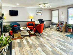 Televiisor ja/või meelelahutuskeskus majutusasutuses Quality Inn Raynham - Taunton