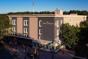 斯特劳兹堡The Penn Stroud, Stroudsburg - Poconos, Ascend Hotel Collection的特朗普集团酒店空中景观