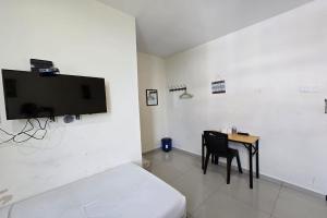 TV a/nebo společenská místnost v ubytování Hotel Inap Sri Gombak
