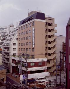 长崎长崎IK酒店的城市中心的一座高楼
