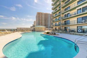 Bazén v ubytování Sunglow Resort Condo Unit #807 nebo v jeho okolí