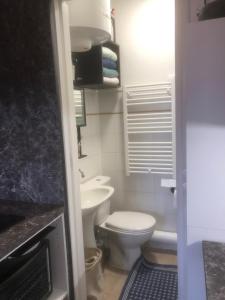 Ένα μπάνιο στο Charmant studio près de Bercy