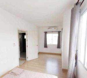 Ảnh trong thư viện ảnh của Beautiful 2 Floor Home in Phuket Town ở Phuket