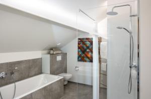 Schwarzenberg 960にあるバスルーム +39枚の写真