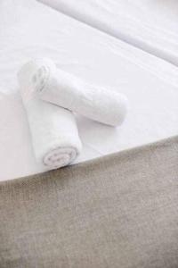 Łóżko lub łóżka w pokoju w obiekcie Precioso apartamento en el centro de Nerja