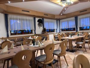 Restaurace v ubytování Hotel Wasserfall - including Summercard
