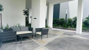 Posezení v ubytování Luxury Suite at Quill Residences