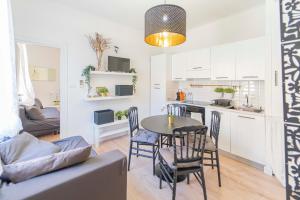 Kuchyň nebo kuchyňský kout v ubytování 012D - Moneglia loft con terrazza privata - Nel cuore del centro a 100metri dal MARE