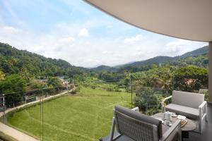 Gallery image of The Golden Crown Hotel in Kandy
