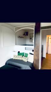 Część wypoczynkowa w obiekcie Hyeres port bel appartement