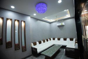 Hotel Darbar-E-Khas的休息区