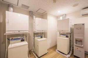 Kuchyň nebo kuchyňský kout v ubytování Super Hotel Premier Osaka Honmachi Ekimae Natural Hot Springs