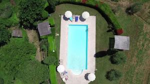 Bazén v ubytovaní Agriturismo Agresto Apartments, Pool, Siena Hills alebo v jeho blízkosti