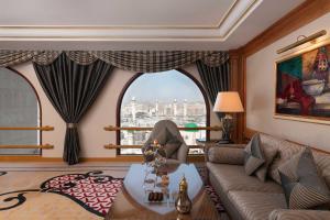 Posezení v ubytování Makkah Hotel