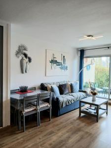 Afbeelding uit fotogalerij van Cosy studio le Garden ensoleillé in Cabourg