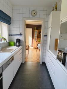 Cuina o zona de cuina de Spelaan 5 fotos més