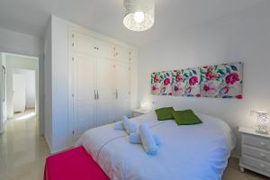 Posteľ alebo postele v izbe v ubytovaní Duplex Surla Pájaro vistas al mar