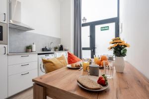 Eldhús eða eldhúskrókur á VLC Yako Suite by Host Valencia