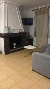 Μια τηλεόραση ή/και κέντρο ψυχαγωγίας στο Apartament Casa Neus
