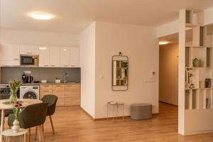 Kuchyňa alebo kuchynka v ubytovaní P23 Apartments